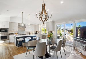 Detail Gallery Image 3 of 8 For 170 Trinidad Dr, Tiburon,  CA 94920 - 4 Beds | 2/1 Baths