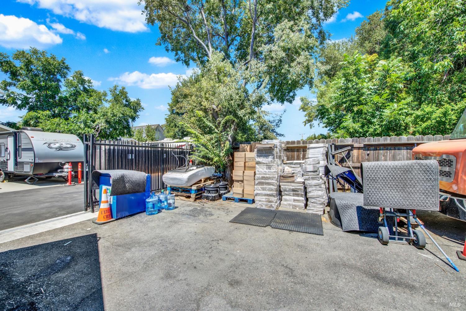 Detail Gallery Image 20 of 27 For 512 Davis St, Vacaville,  CA 95688 - 2 Beds | 2 Baths