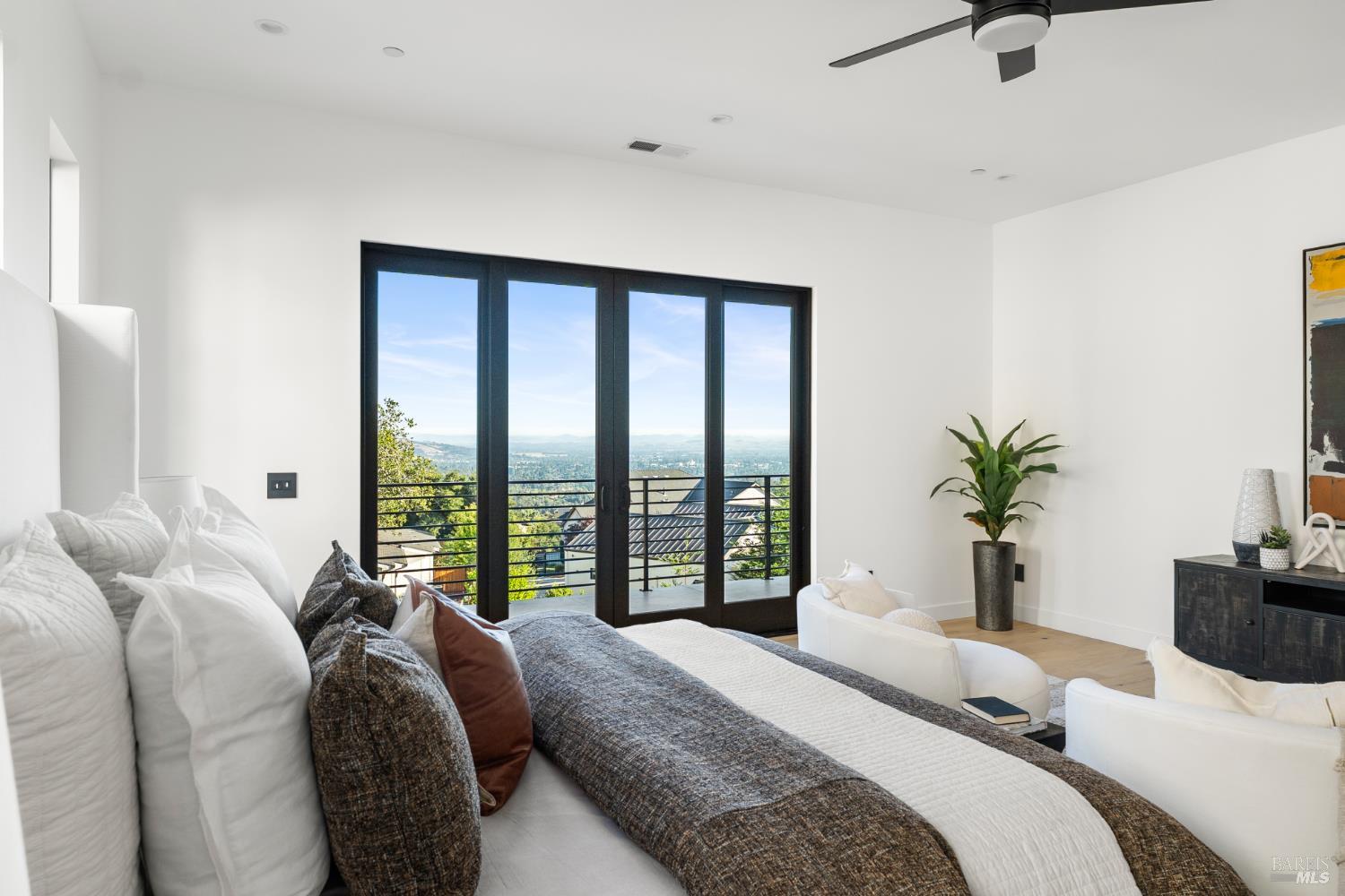 Detail Gallery Image 20 of 47 For 2156 Wedgewood Way, Santa Rosa,  CA 95404 - 4 Beds | 4/1 Baths