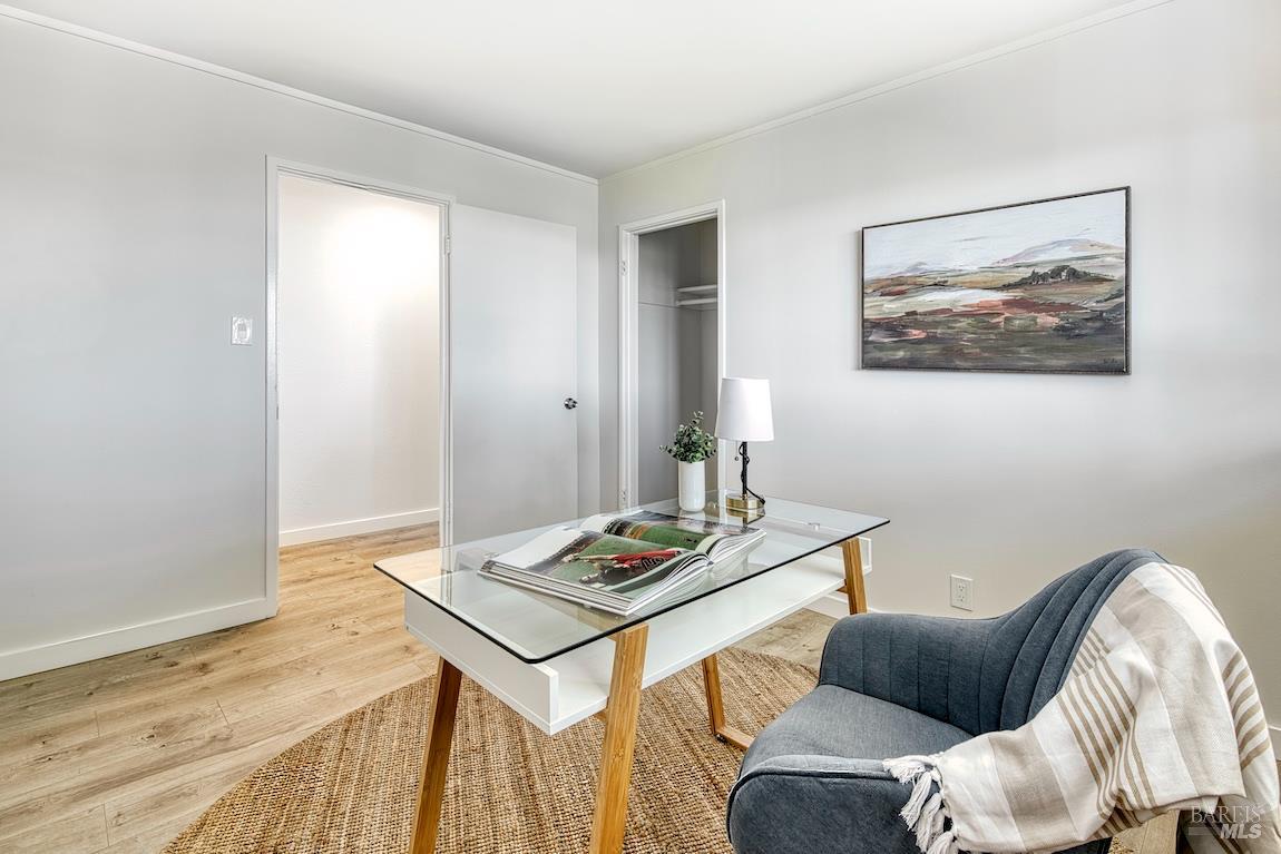 Detail Gallery Image 30 of 54 For 76 Oak Springs Dr, San Anselmo,  CA 94960 - 5 Beds | 3/1 Baths
