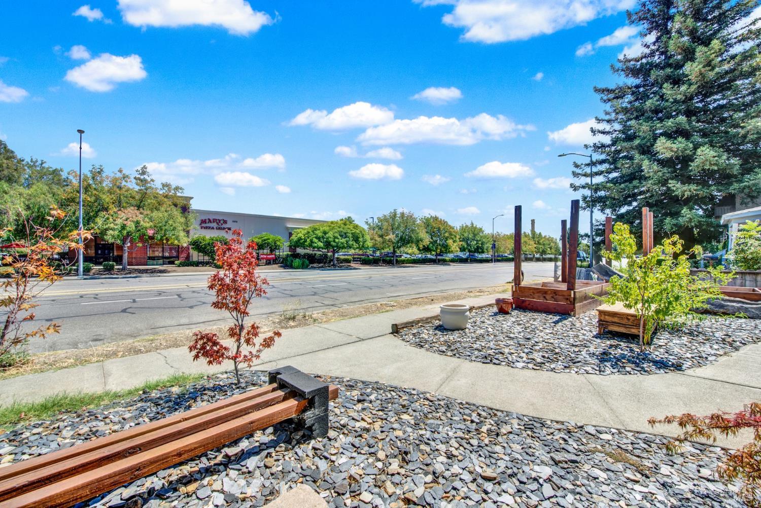 Detail Gallery Image 14 of 27 For 512 Davis St, Vacaville,  CA 95688 - 2 Beds | 2 Baths