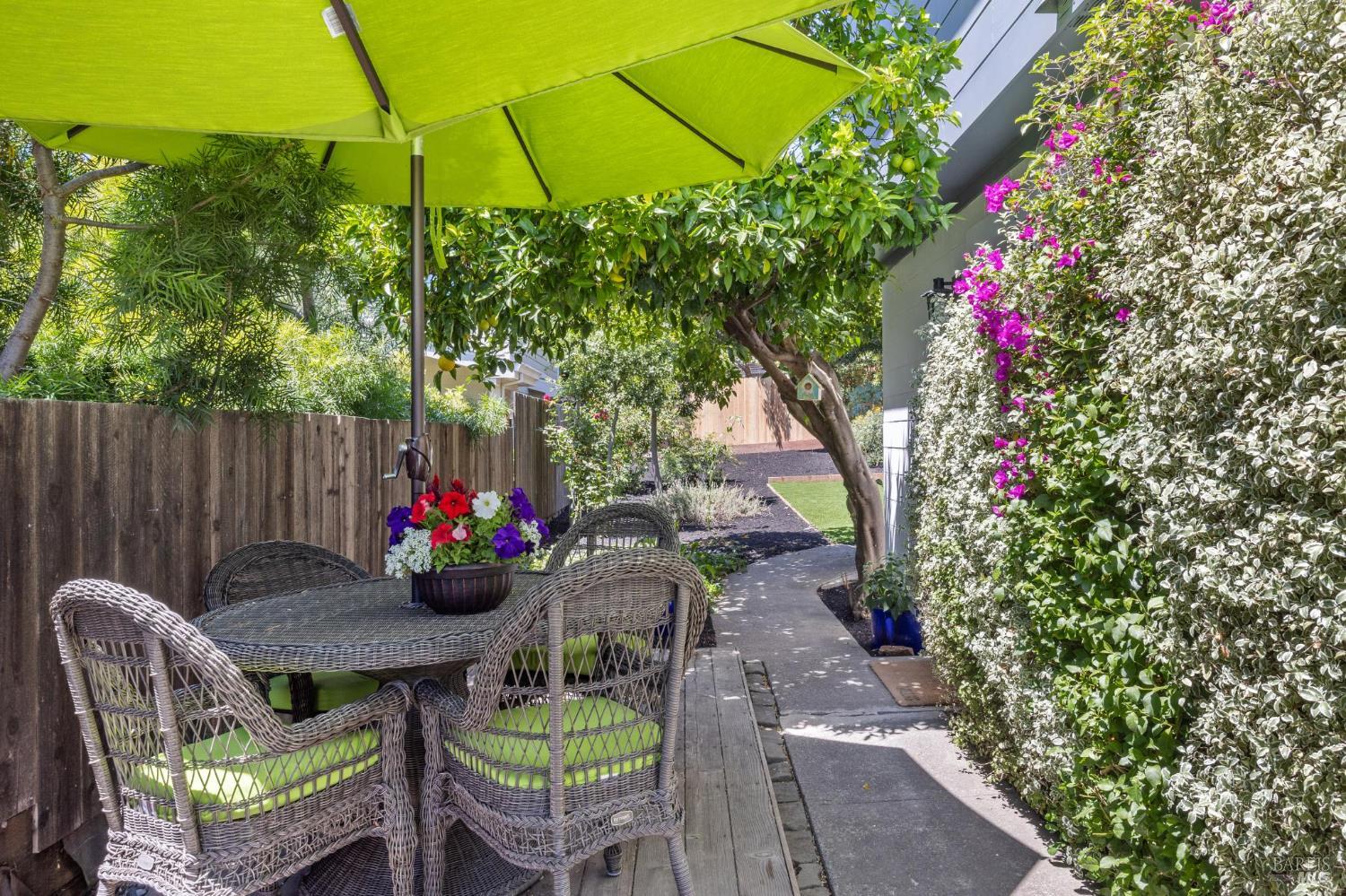 Detail Gallery Image 32 of 47 For 31 Knoll Ln, Mill Valley,  CA 94941 - – Beds | – Baths