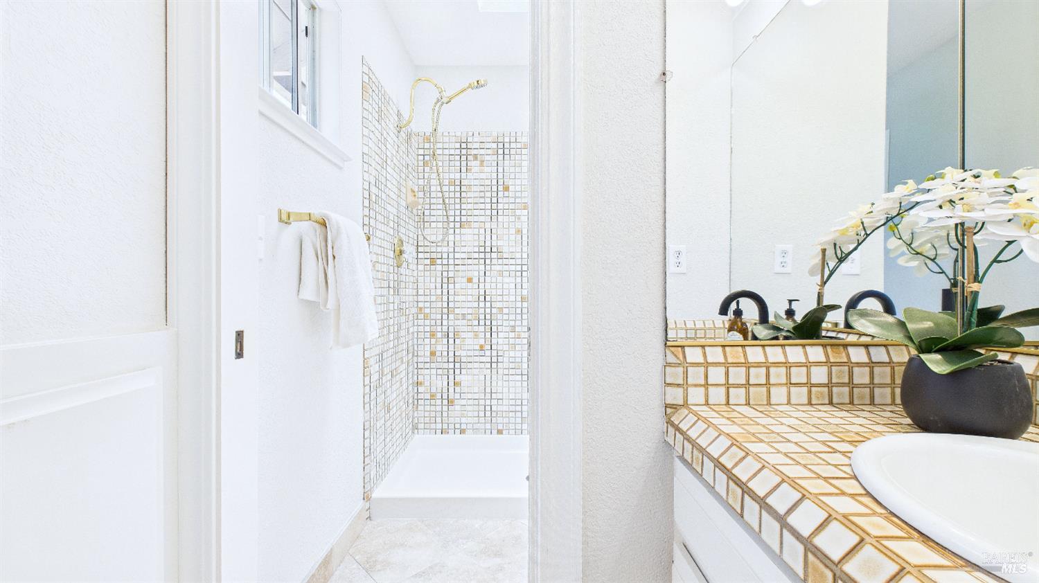 Detail Gallery Image 39 of 63 For 5212 Beaumont Way, Santa Rosa,  CA 95409 - 3 Beds | 2/1 Baths