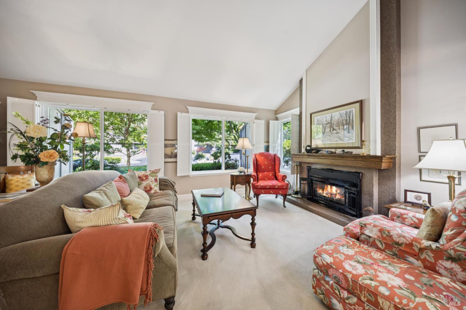 Detail Gallery Image 14 of 48 For 12 Eagle Gap Rd, Novato,  CA 94949 - 4 Beds | 2/1 Baths