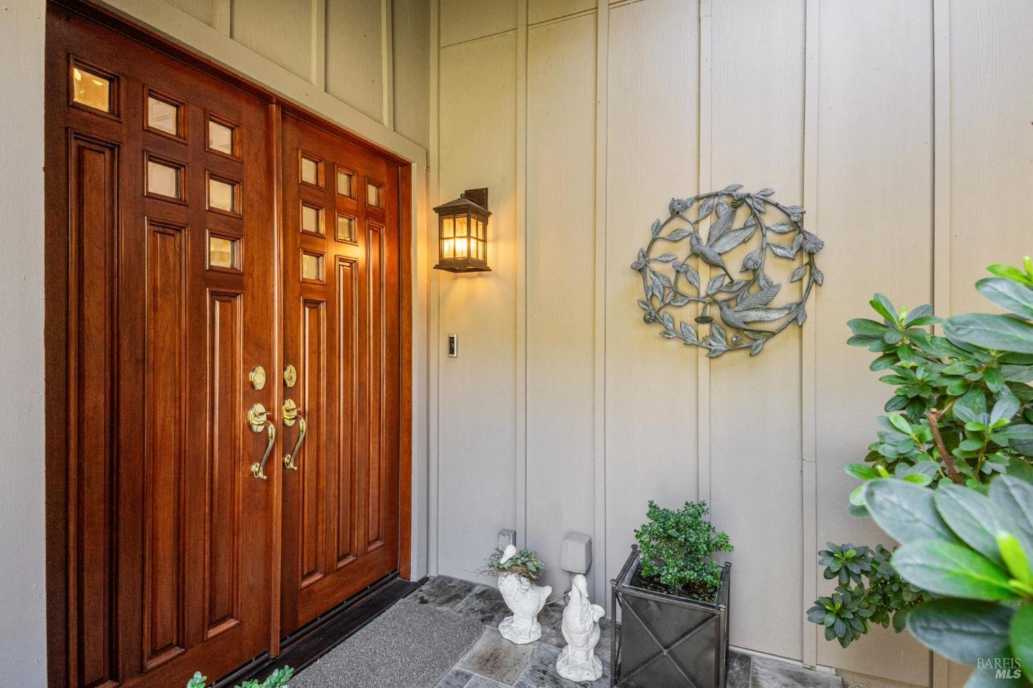 Detail Gallery Image 6 of 48 For 12 Eagle Gap Rd, Novato,  CA 94949 - 4 Beds | 2/1 Baths