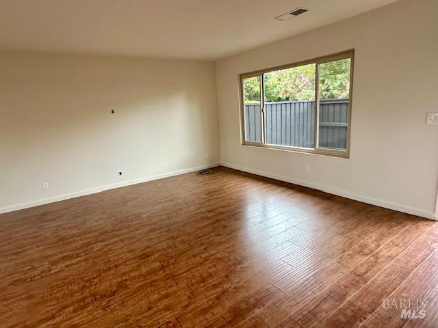 Detail Gallery Image 3 of 15 For 1859 Primavera Dr, Santa Rosa,  CA 95409 - 3 Beds | 1/1 Baths