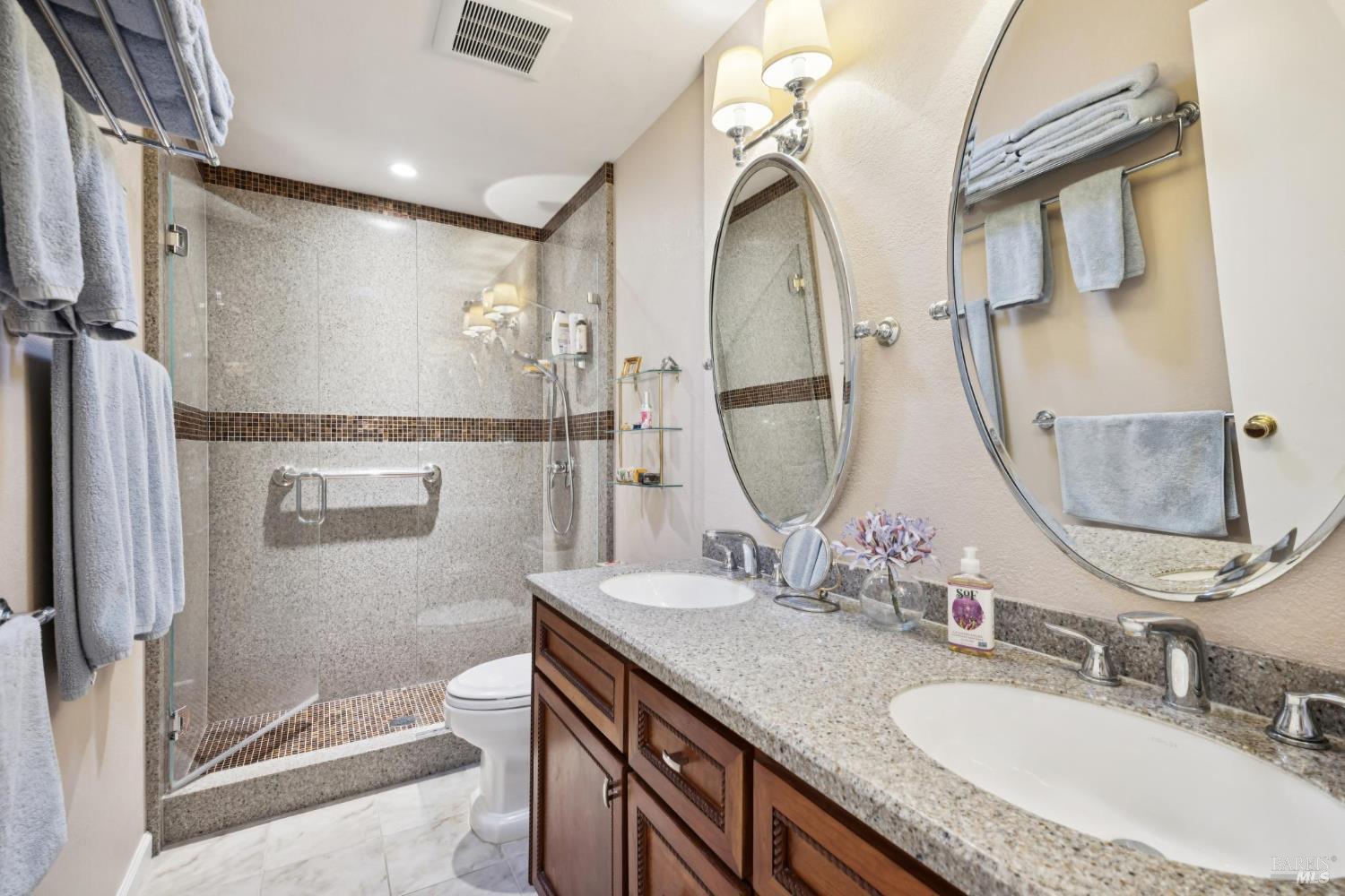Detail Gallery Image 31 of 48 For 12 Eagle Gap Rd, Novato,  CA 94949 - 4 Beds | 2/1 Baths