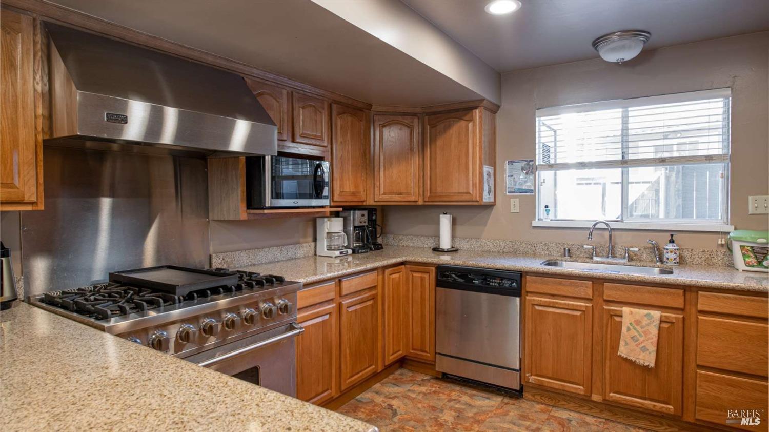 Detail Gallery Image 25 of 34 For 317 Tammy Way, Napa,  CA 94558 - 3 Beds | 2 Baths