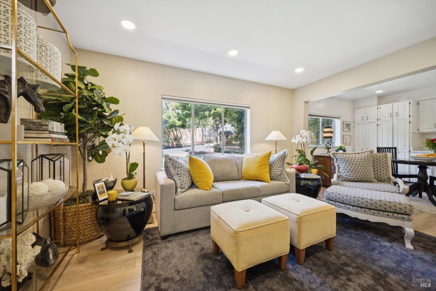 Detail Gallery Image 35 of 47 For 31 Knoll Ln, Mill Valley,  CA 94941 - – Beds | – Baths