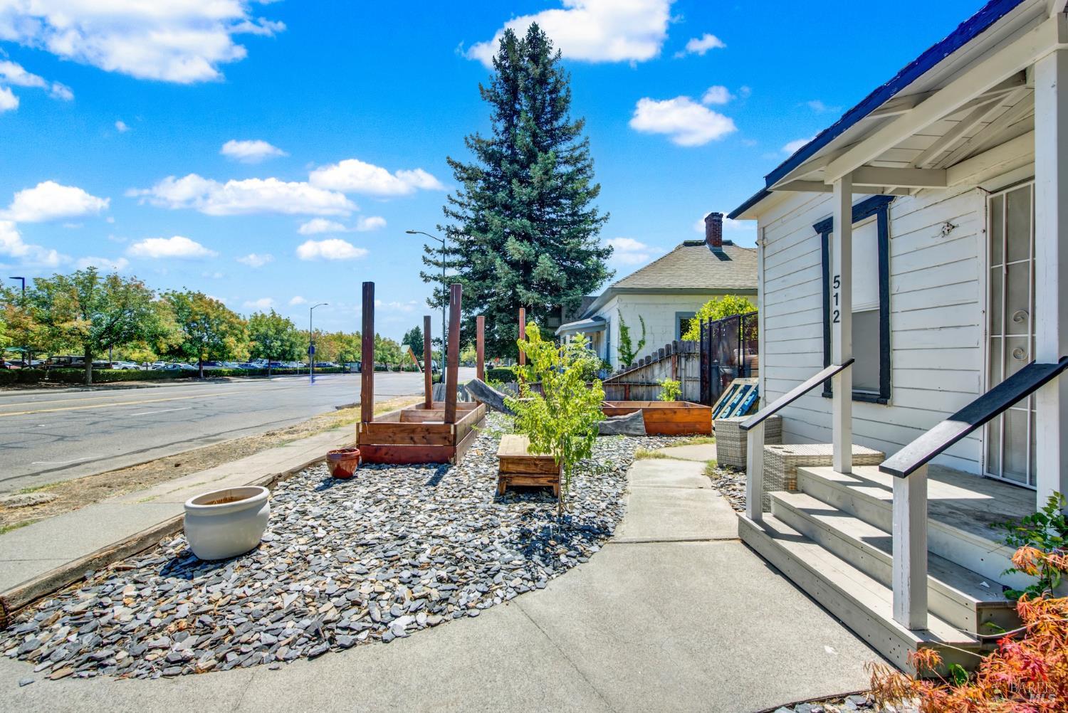 Detail Gallery Image 15 of 27 For 512 Davis St, Vacaville,  CA 95688 - 2 Beds | 2 Baths