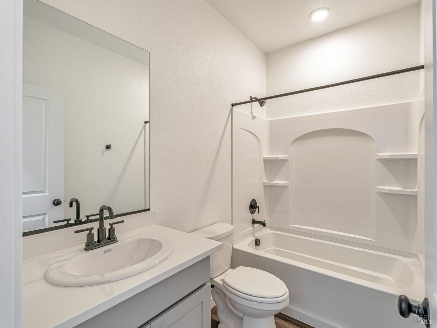 Detail Gallery Image 10 of 11 For 9029 Camino Colegio Rd, Rohnert Park,  CA 94928 - 4 Beds | 3 Baths