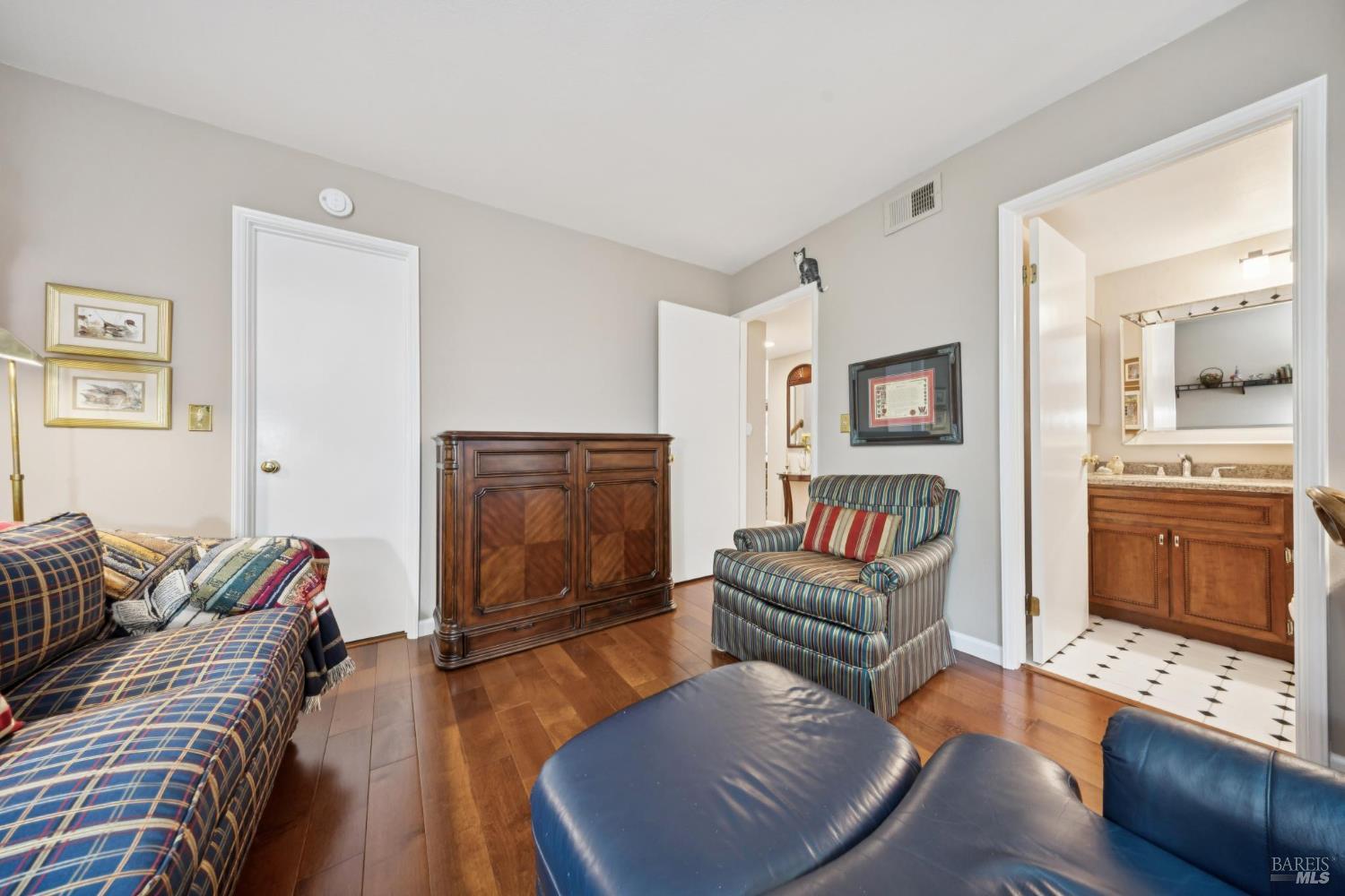 Detail Gallery Image 25 of 48 For 12 Eagle Gap Rd, Novato,  CA 94949 - 4 Beds | 2/1 Baths