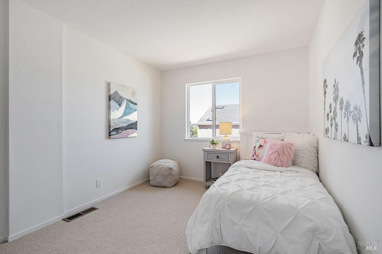 Detail Gallery Image 28 of 36 For 1267 Valley Oak Ct #F,  Novato,  CA 94947 - 3 Beds | 1/1 Baths