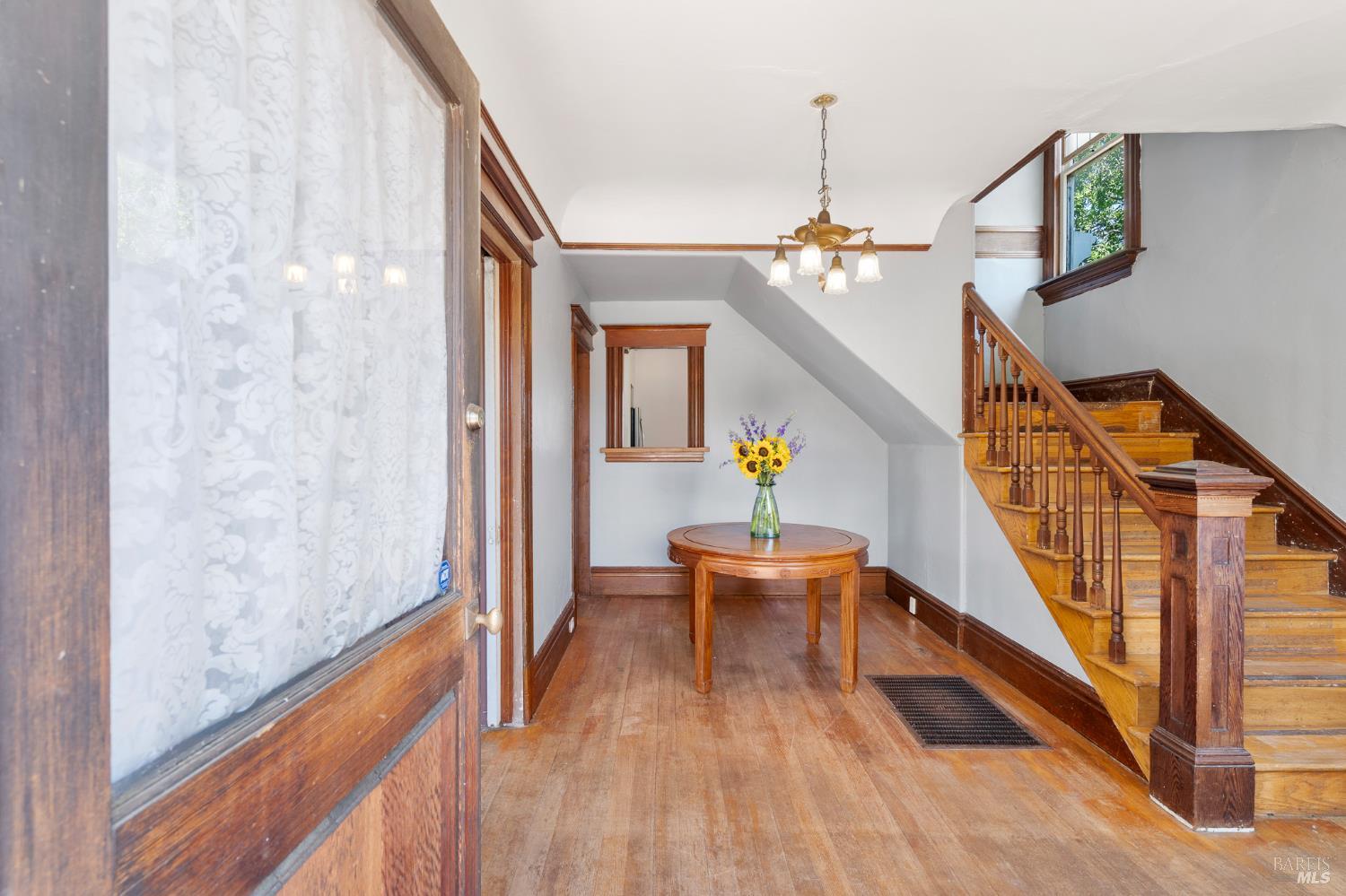 Detail Gallery Image 6 of 35 For 910 Virginia St, Vallejo,  CA 94590 - 3 Beds | 1/1 Baths