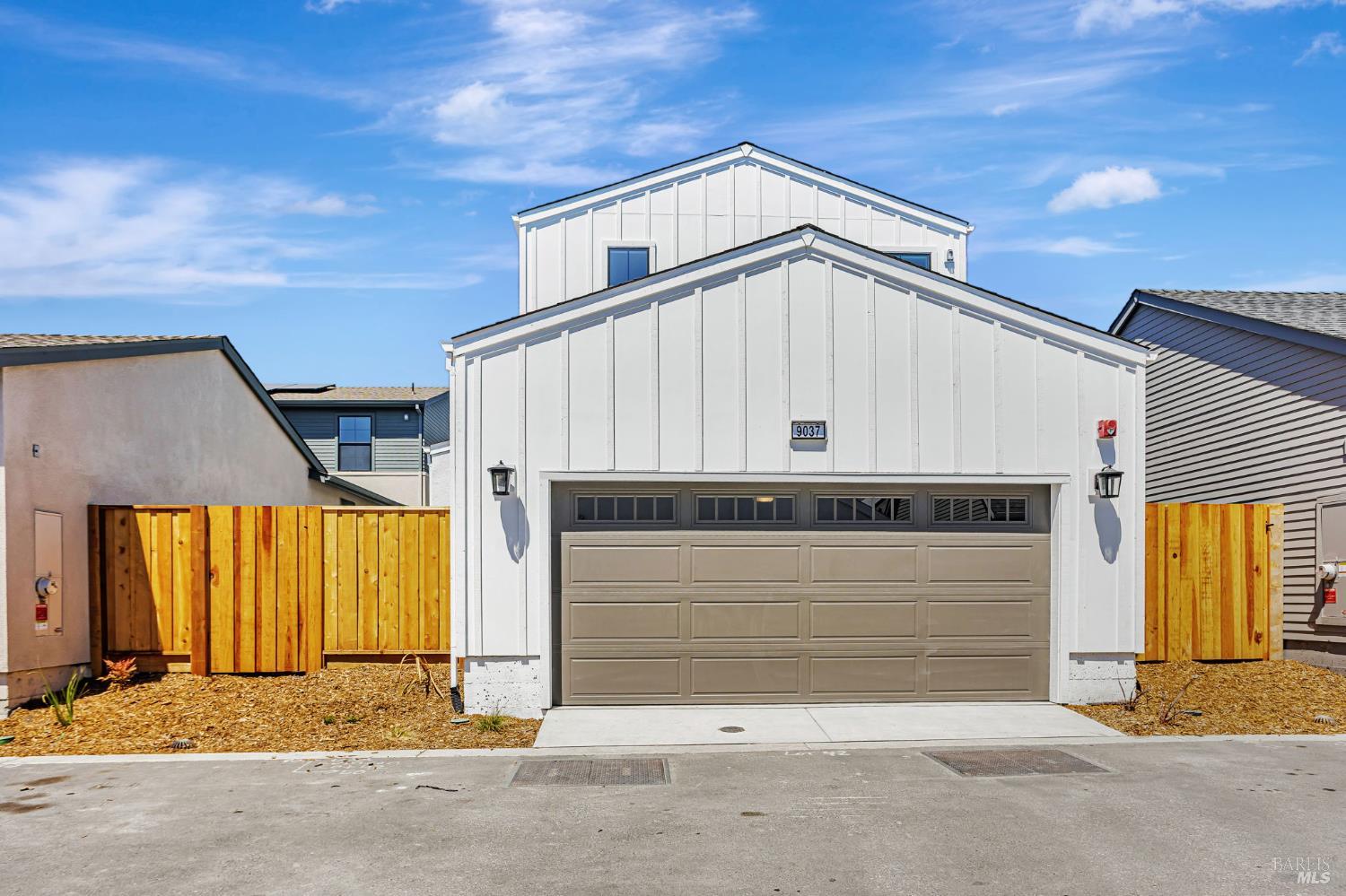Detail Gallery Image 11 of 12 For 9037 Camino Colegio St, Rohnert Park,  CA 94928 - 4 Beds | 3 Baths