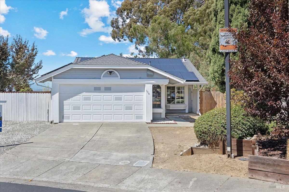 Detail Gallery Image 1 of 38 For 138 Compass Ct, Vallejo,  CA 94590 - 2 Beds | 1 Baths