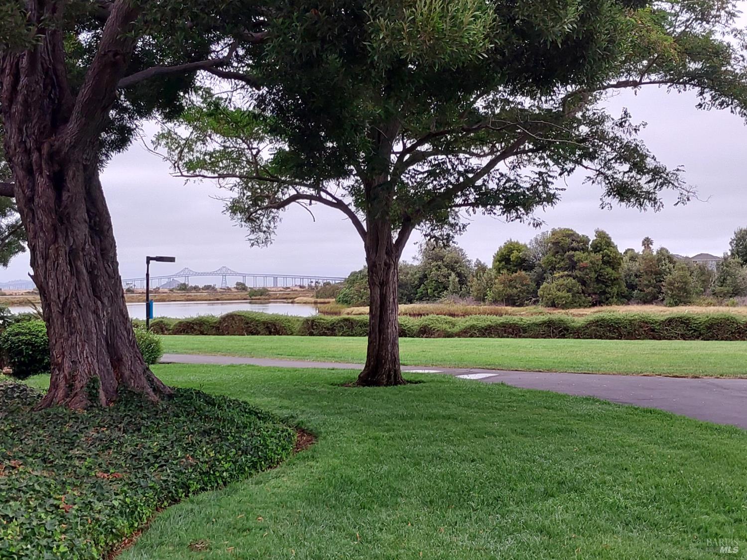 Detail Gallery Image 62 of 69 For 125 Spinnaker Point Dr, San Rafael,  CA 94901 - 2 Beds | 2 Baths