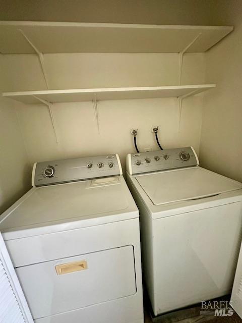 Detail Gallery Image 13 of 15 For 1859 Primavera Dr, Santa Rosa,  CA 95409 - 3 Beds | 1/1 Baths