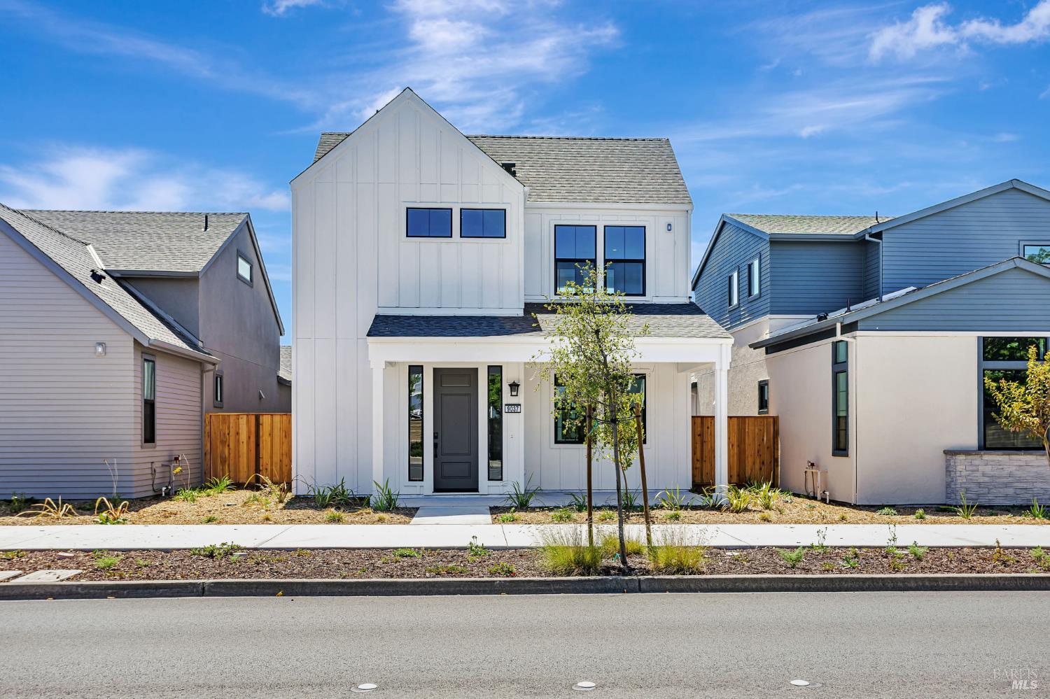 Detail Gallery Image 1 of 12 For 9037 Camino Colegio St, Rohnert Park,  CA 94928 - 4 Beds | 3 Baths