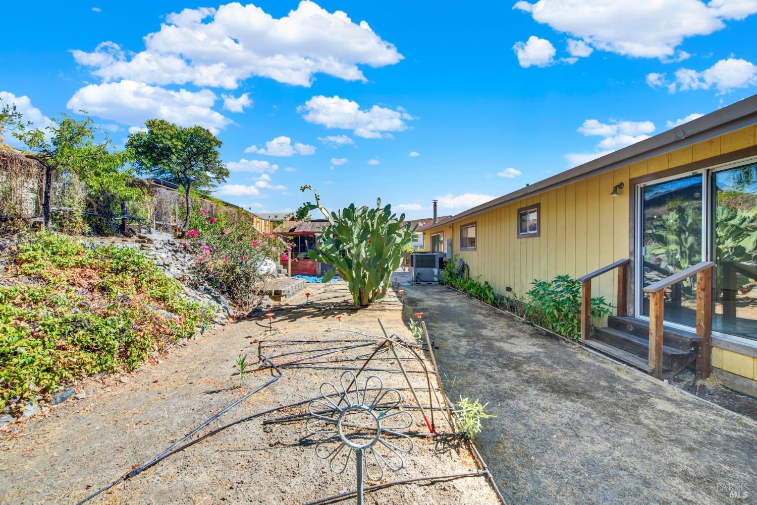 Detail Gallery Image 46 of 68 For 1090 Blueridge Dr, Napa,  CA 94558 - 2 Beds | 2 Baths