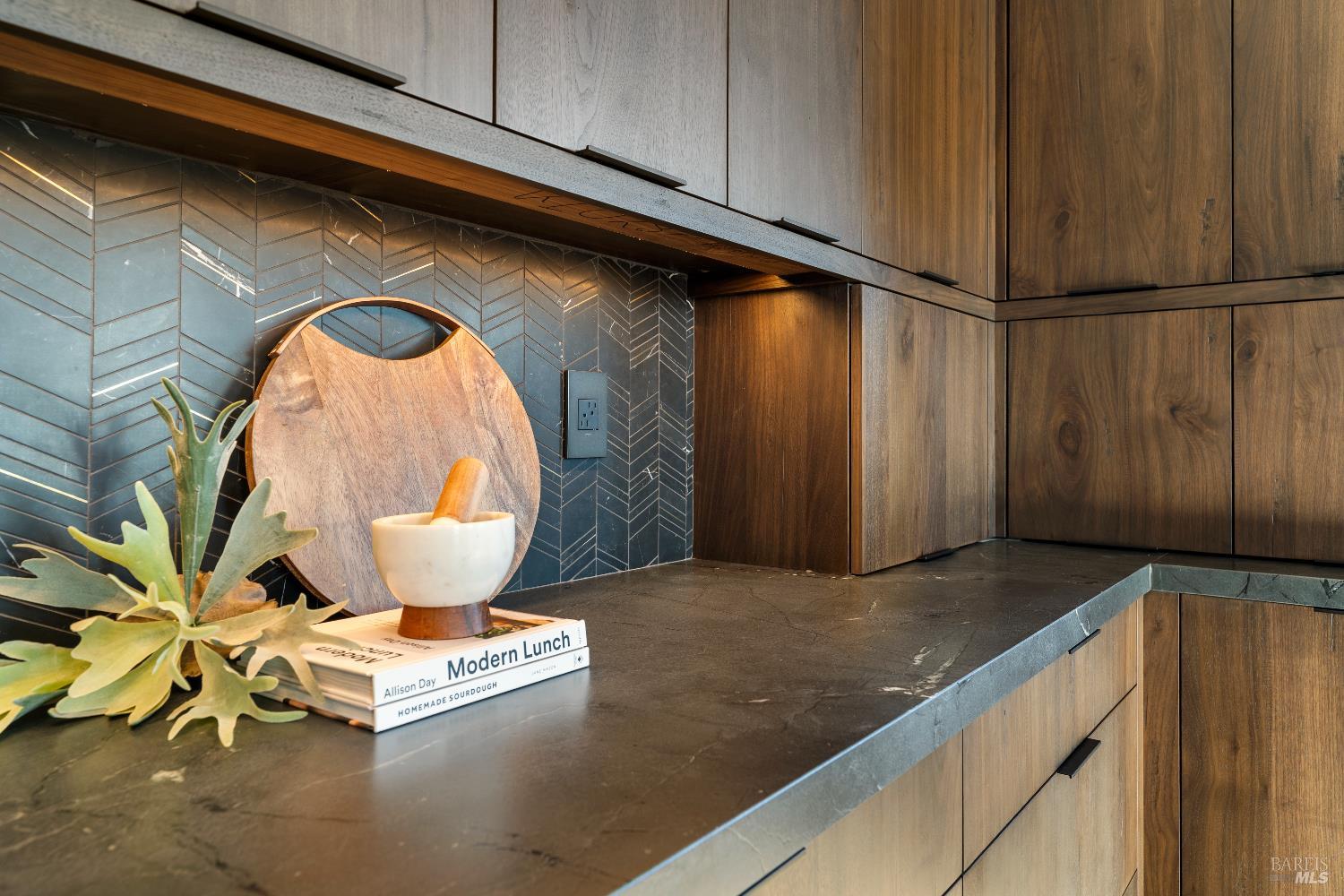 Detail Gallery Image 15 of 47 For 2156 Wedgewood Way, Santa Rosa,  CA 95404 - 4 Beds | 4/1 Baths