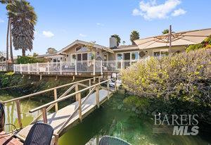 Detail Gallery Image 7 of 8 For 170 Trinidad Dr, Tiburon,  CA 94920 - 4 Beds | 2/1 Baths