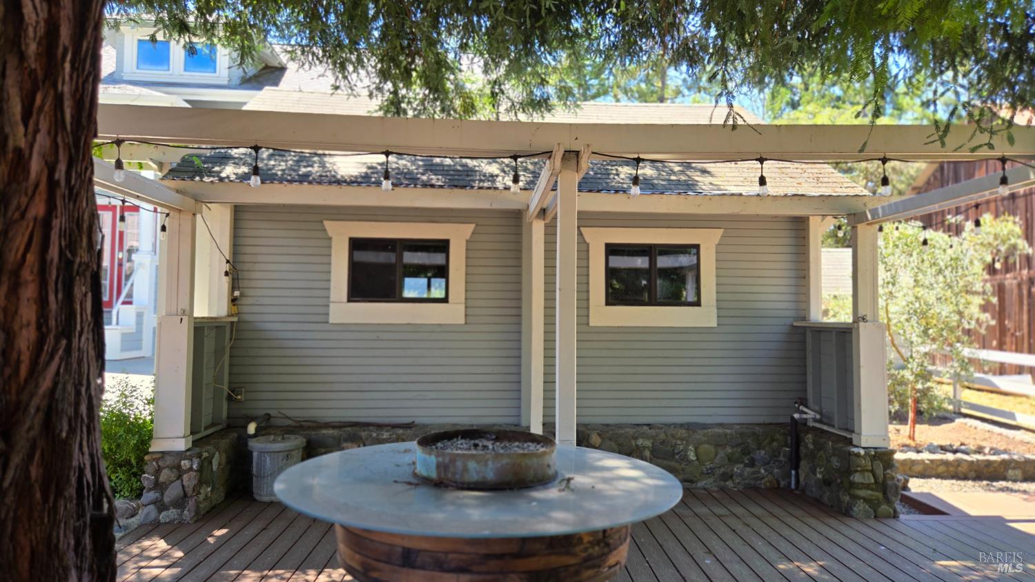 Detail Gallery Image 38 of 46 For 125 Adobe Rd, Penngrove,  CA 94951 - 4 Beds | 3/1 Baths