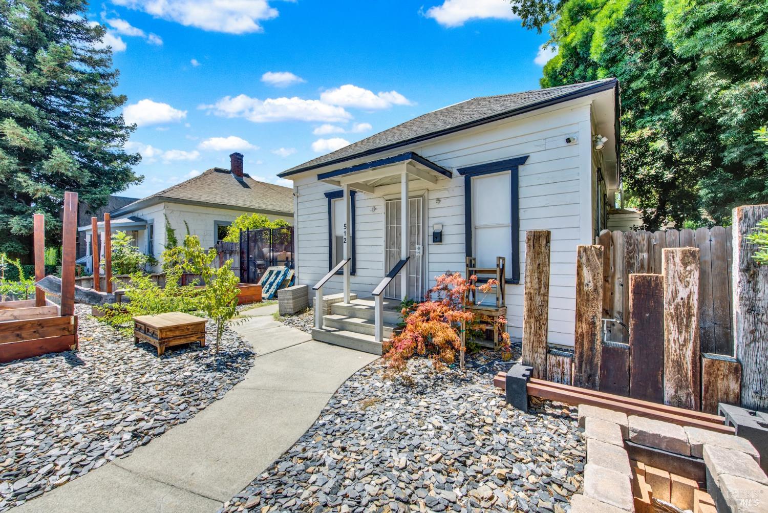 Detail Gallery Image 13 of 27 For 512 Davis St, Vacaville,  CA 95688 - 2 Beds | 2 Baths