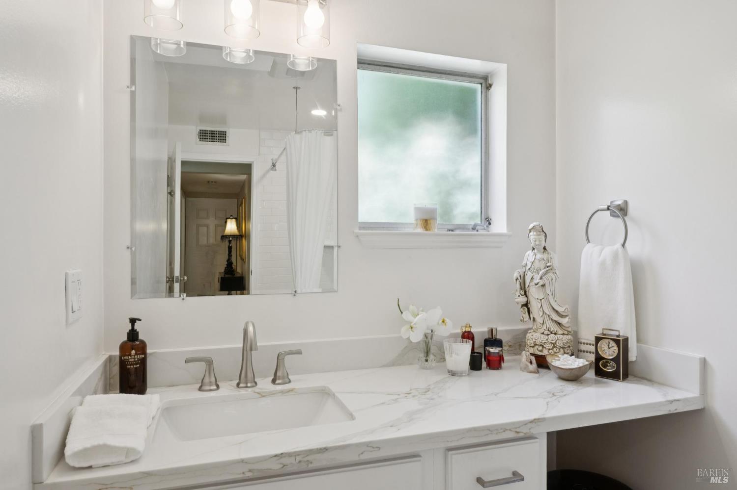Detail Gallery Image 43 of 47 For 31 Knoll Ln, Mill Valley,  CA 94941 - – Beds | – Baths