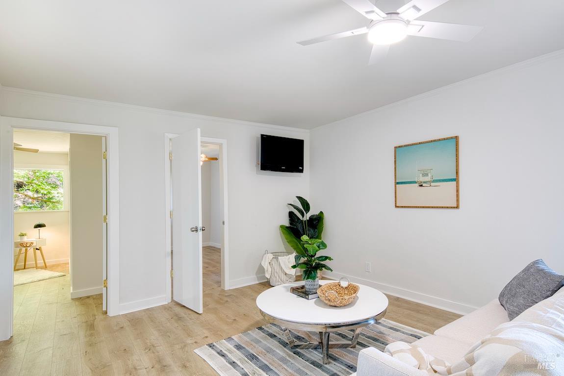 Detail Gallery Image 38 of 54 For 76 Oak Springs Dr, San Anselmo,  CA 94960 - 5 Beds | 3/1 Baths