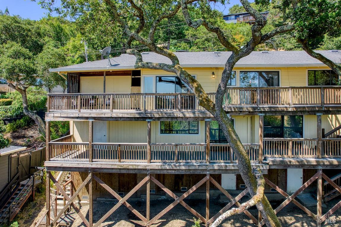 Detail Gallery Image 54 of 54 For 76 Oak Springs Dr, San Anselmo,  CA 94960 - 5 Beds | 3/1 Baths