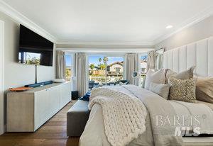 Detail Gallery Image 5 of 8 For 170 Trinidad Dr, Tiburon,  CA 94920 - 4 Beds | 2/1 Baths