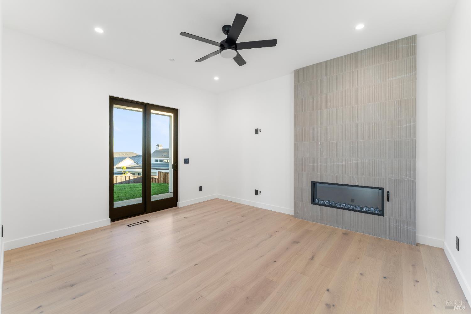 Detail Gallery Image 33 of 47 For 2156 Wedgewood Way, Santa Rosa,  CA 95404 - 4 Beds | 4/1 Baths