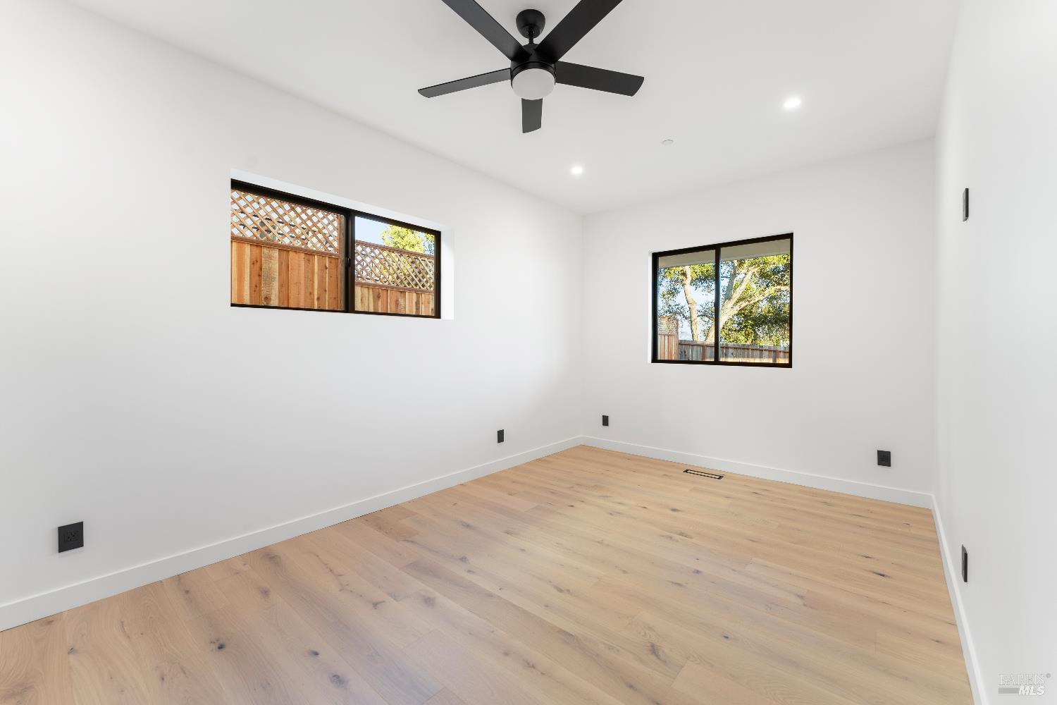 Detail Gallery Image 35 of 47 For 2156 Wedgewood Way, Santa Rosa,  CA 95404 - 4 Beds | 4/1 Baths