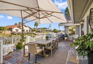 Detail Gallery Image 8 of 8 For 170 Trinidad Dr, Tiburon,  CA 94920 - 4 Beds | 2/1 Baths