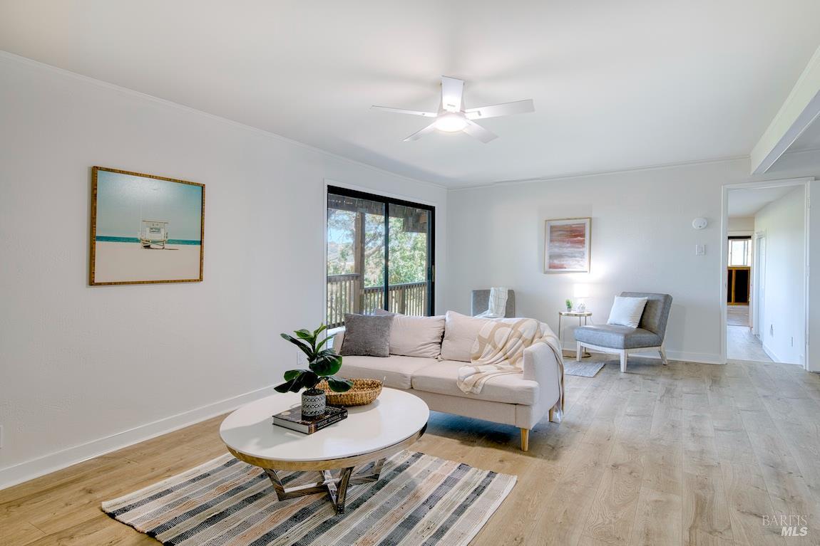 Detail Gallery Image 39 of 54 For 76 Oak Springs Dr, San Anselmo,  CA 94960 - 5 Beds | 3/1 Baths