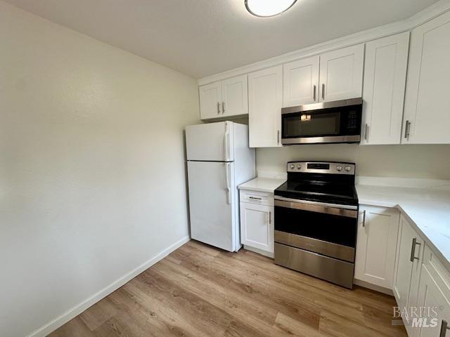Detail Gallery Image 5 of 15 For 1859 Primavera Dr, Santa Rosa,  CA 95409 - 3 Beds | 1/1 Baths