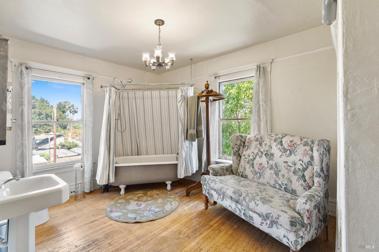 Detail Gallery Image 23 of 35 For 910 Virginia St, Vallejo,  CA 94590 - 3 Beds | 1/1 Baths