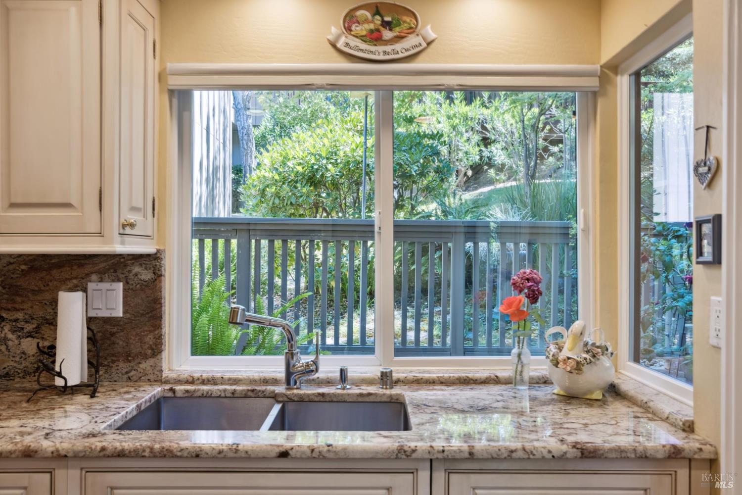 Detail Gallery Image 22 of 48 For 12 Eagle Gap Rd, Novato,  CA 94949 - 4 Beds | 2/1 Baths