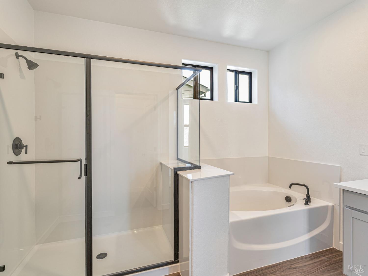 Detail Gallery Image 8 of 11 For 9029 Camino Colegio Rd, Rohnert Park,  CA 94928 - 4 Beds | 3 Baths