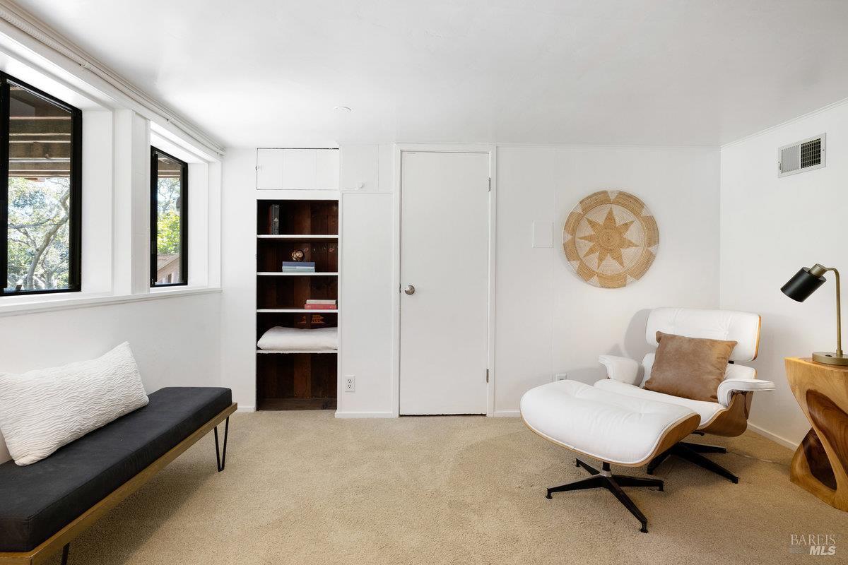 Detail Gallery Image 36 of 47 For 122 Circle Ave, Mill Valley,  CA 94941 - 2 Beds | 2 Baths
