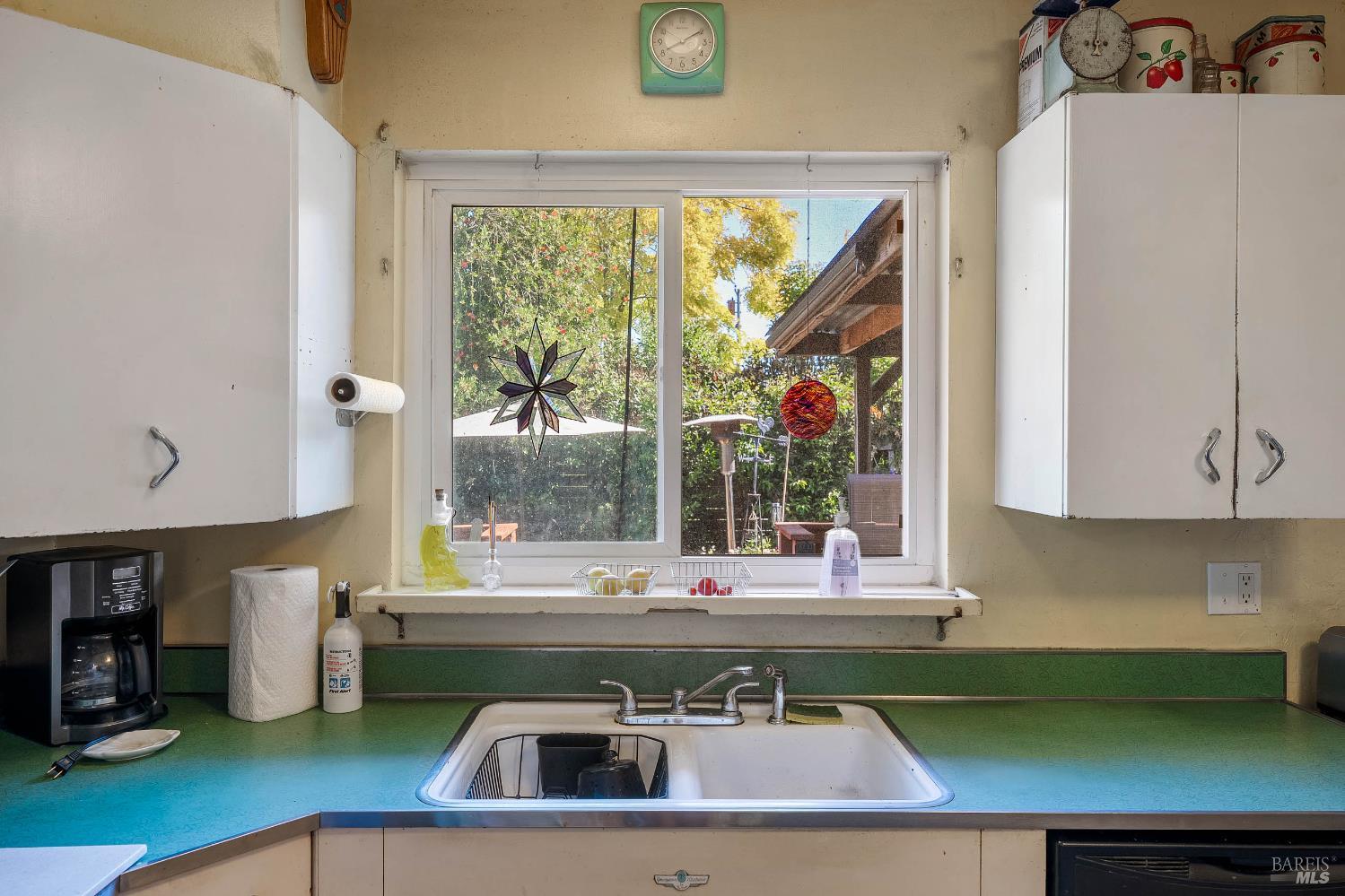 Detail Gallery Image 19 of 48 For 55 Burlington Dr, Petaluma,  CA 94952 - 3 Beds | 2 Baths