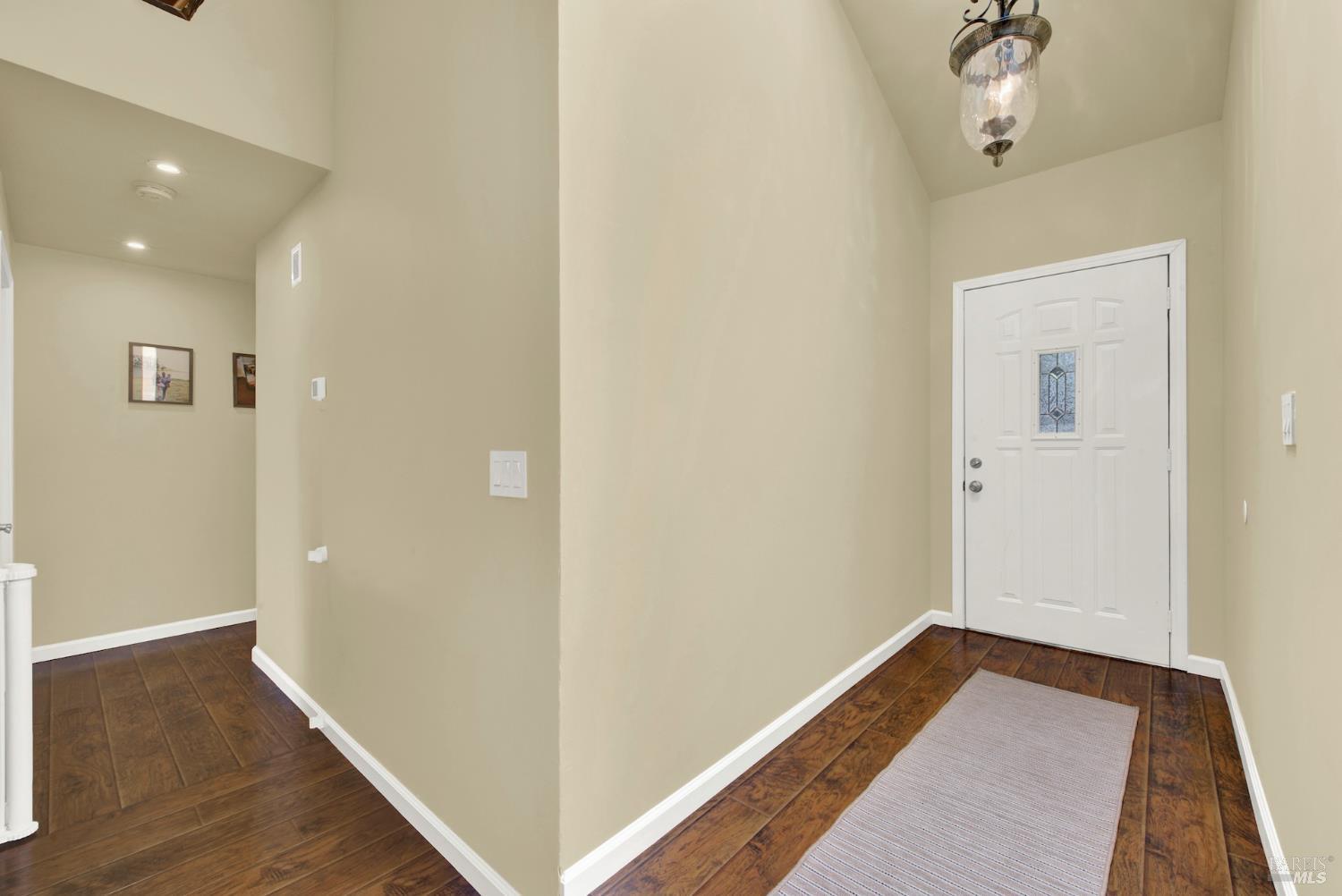 Detail Gallery Image 31 of 73 For 680 Silver Lake Dr, Fairfield,  CA 94534 - 3 Beds | 2 Baths