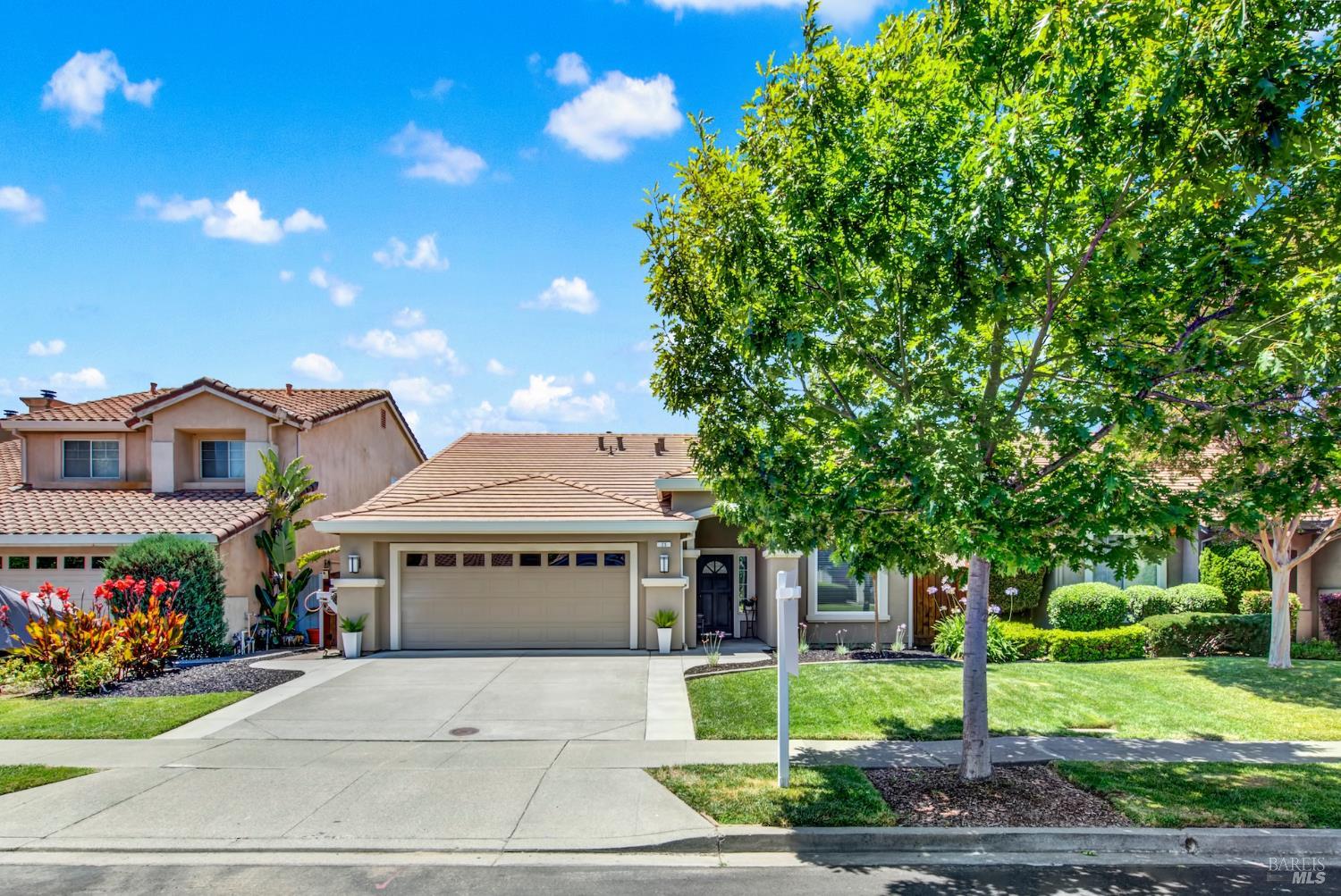 Detail Gallery Image 4 of 27 For 25 Sea Breeze Ct, Napa,  CA 94559 - 3 Beds | 2 Baths