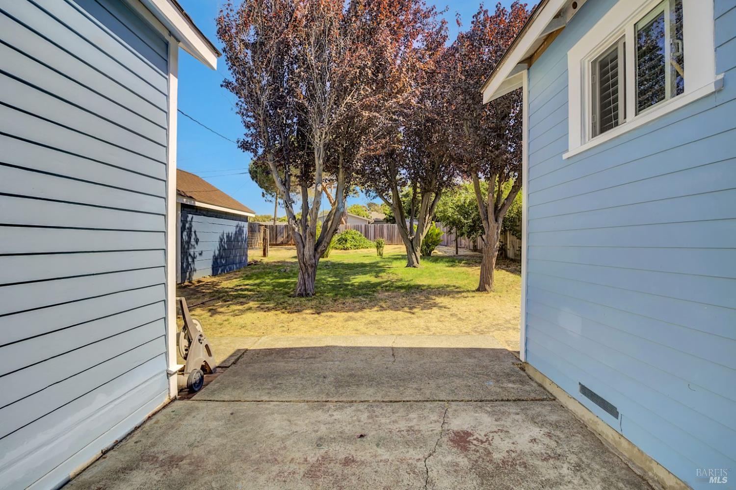 Detail Gallery Image 5 of 29 For 274 Idora Ave, Vallejo,  CA 94591 - 3 Beds | 1 Baths