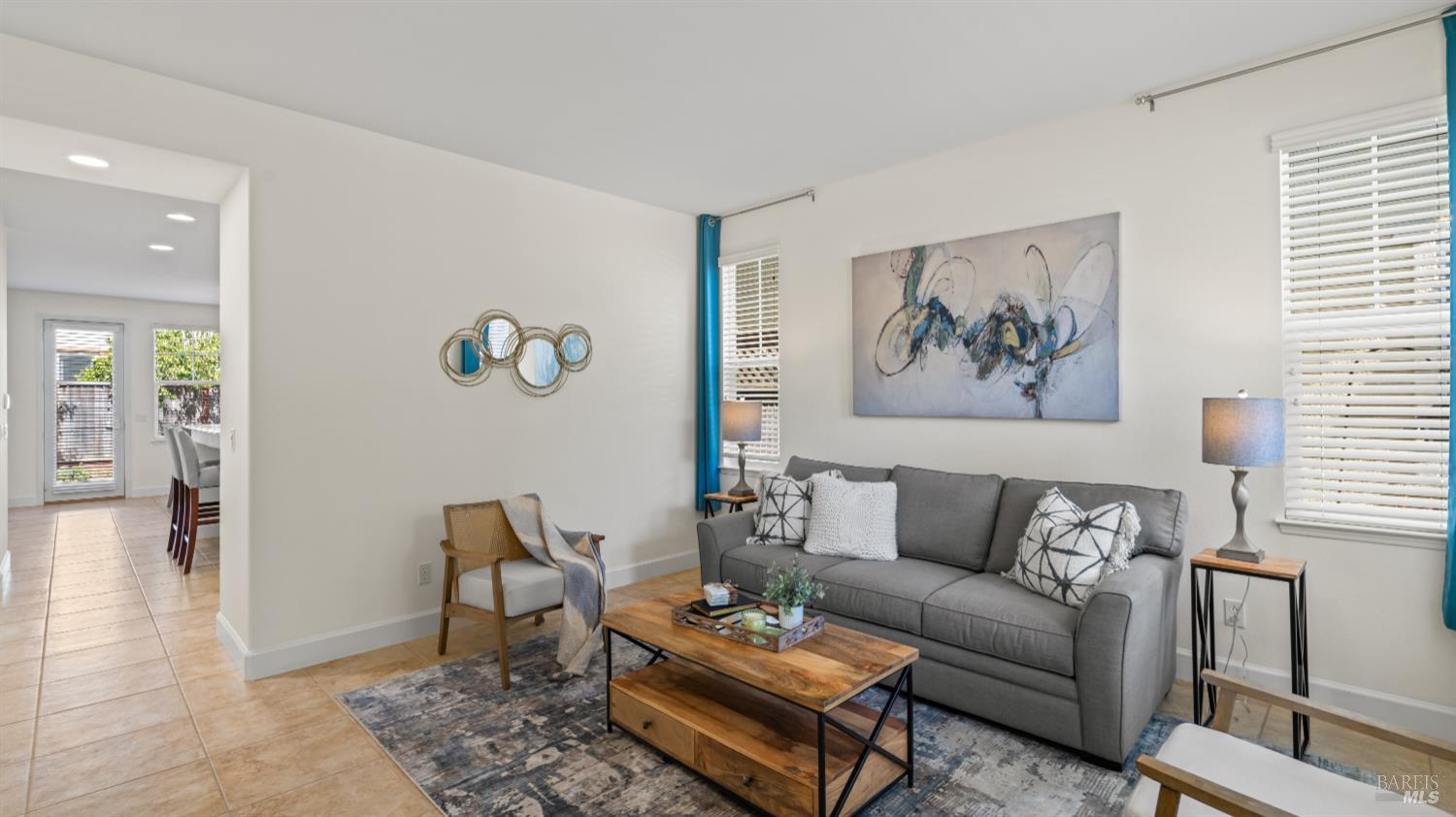 Detail Gallery Image 5 of 53 For 1807 Sage Way, Petaluma,  CA 94954 - 3 Beds | 2/1 Baths