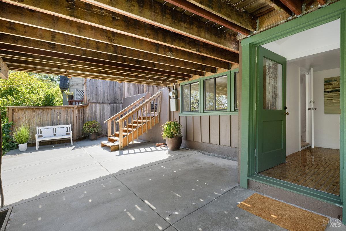 Detail Gallery Image 38 of 47 For 122 Circle Ave, Mill Valley,  CA 94941 - 2 Beds | 2 Baths