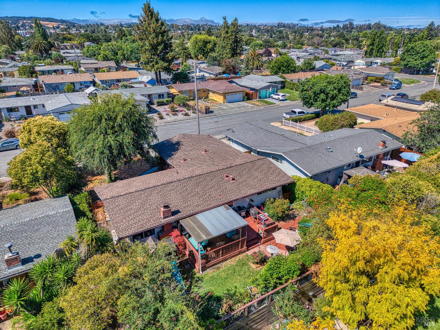 Detail Gallery Image 46 of 48 For 55 Burlington Dr, Petaluma,  CA 94952 - 3 Beds | 2 Baths