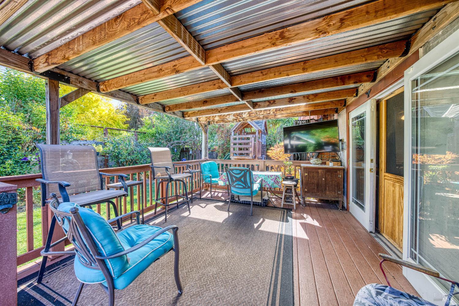 Detail Gallery Image 33 of 48 For 55 Burlington Dr, Petaluma,  CA 94952 - 3 Beds | 2 Baths