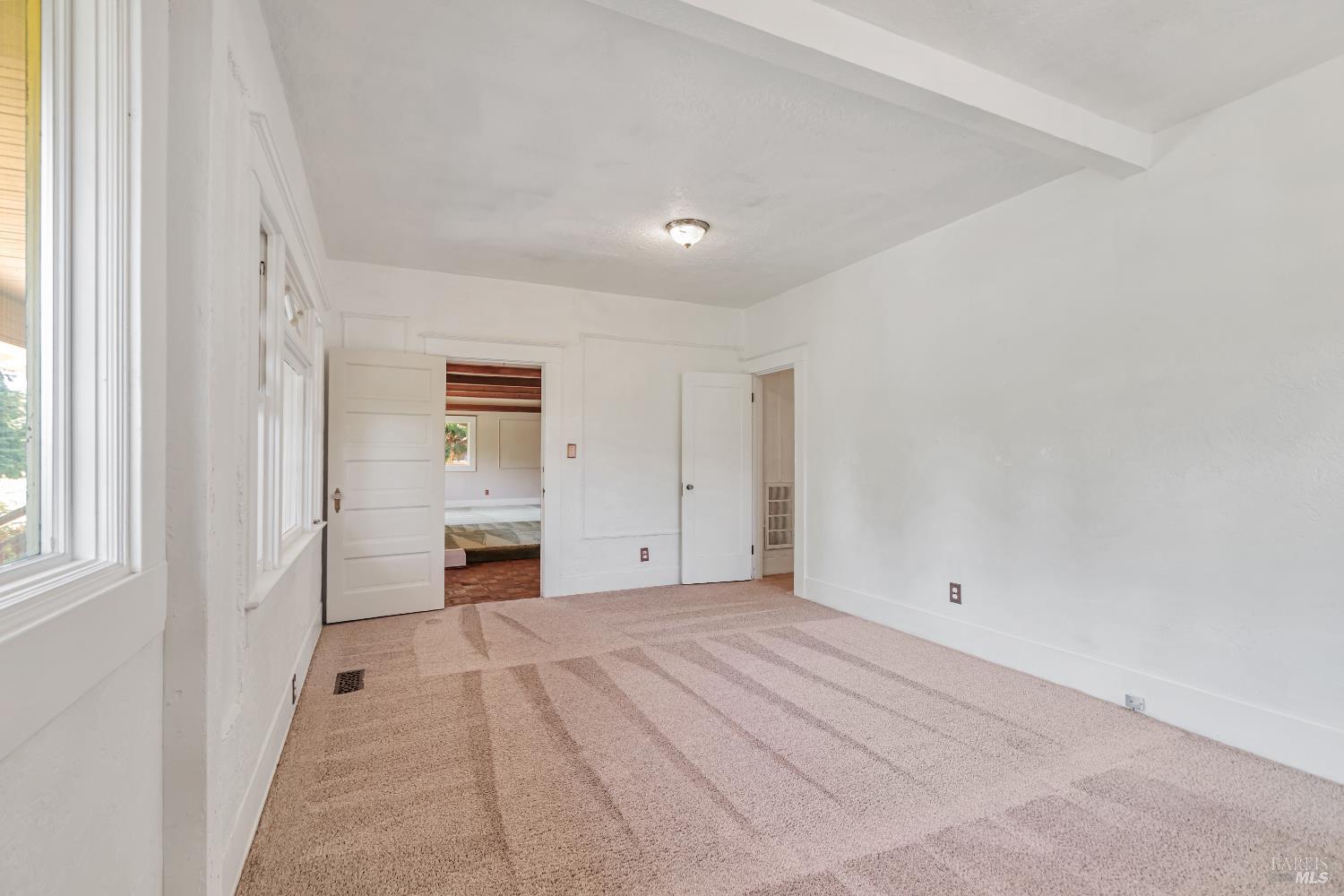 Detail Gallery Image 5 of 13 For 614 Live Oak Ave, Sebastopol,  CA 95472 - 3 Beds | 2 Baths